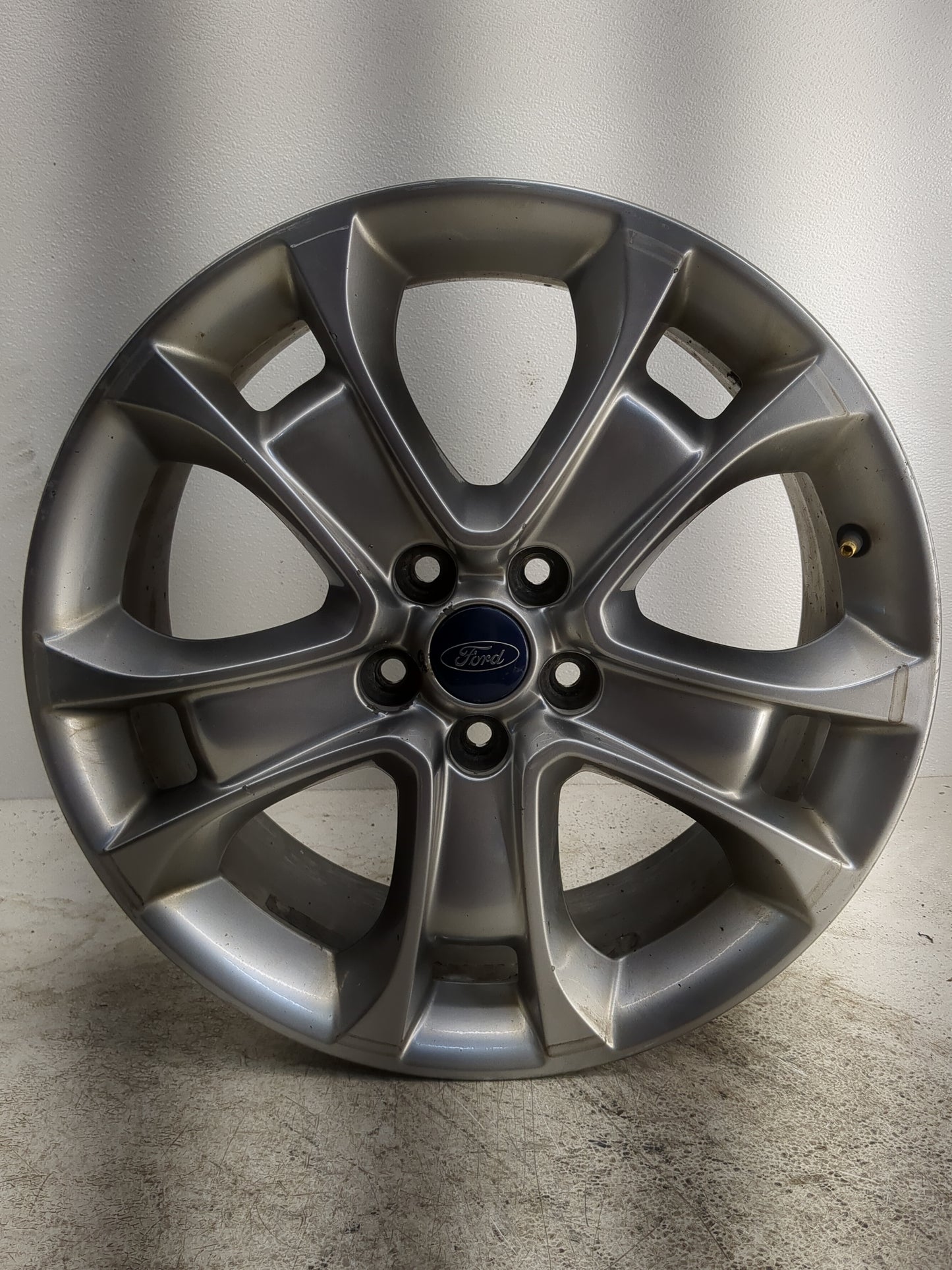 2013-2016 Ford Escape Oem Wheel Rim 1280488 - Oemusedautoparts1.com