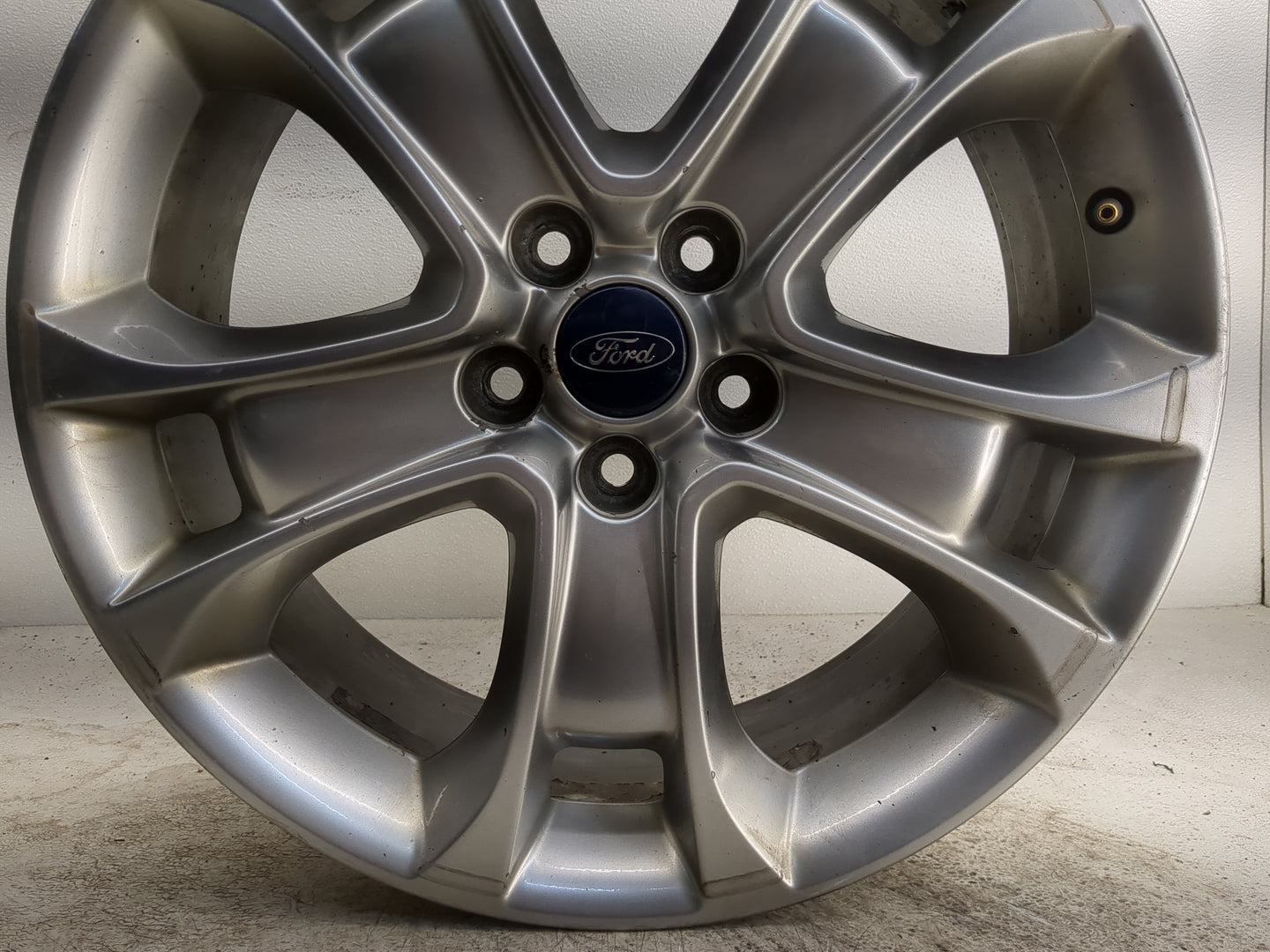 2013-2016 Ford Escape Oem Wheel Rim 1280488 - Oemusedautoparts1.com