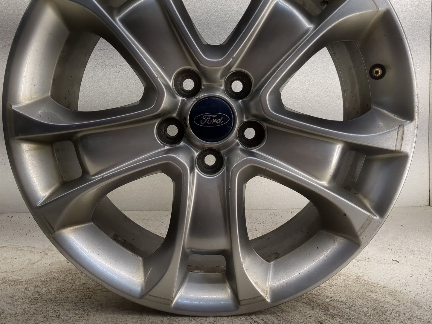 2013-2016 Ford Escape Oem Wheel Rim 1280488 - Oemusedautoparts1.com
