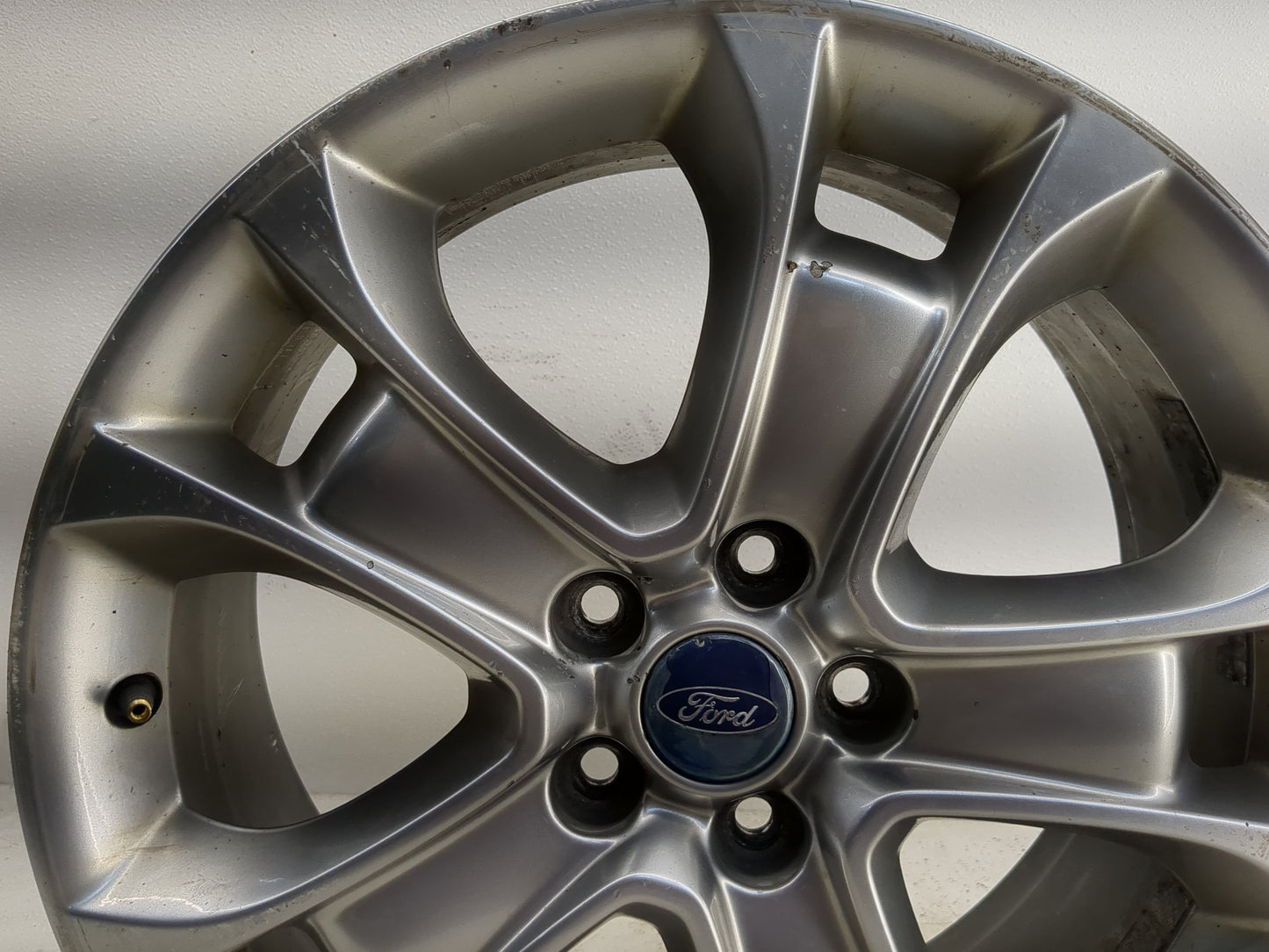 2013-2016 Ford Escape Oem Wheel Rim - Oemusedautoparts1.com