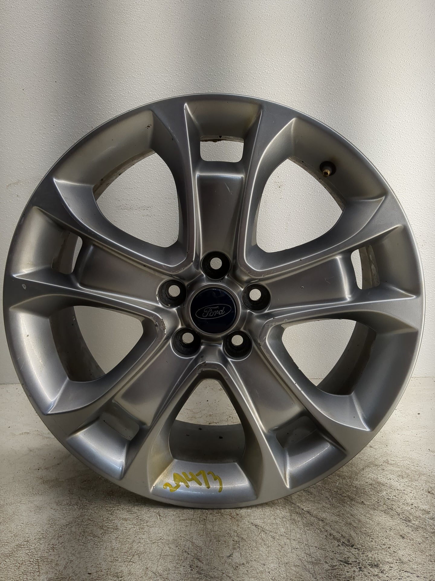 2013-2016 Ford Escape Oem Wheel Rim 1280494 - Oemusedautoparts1.com