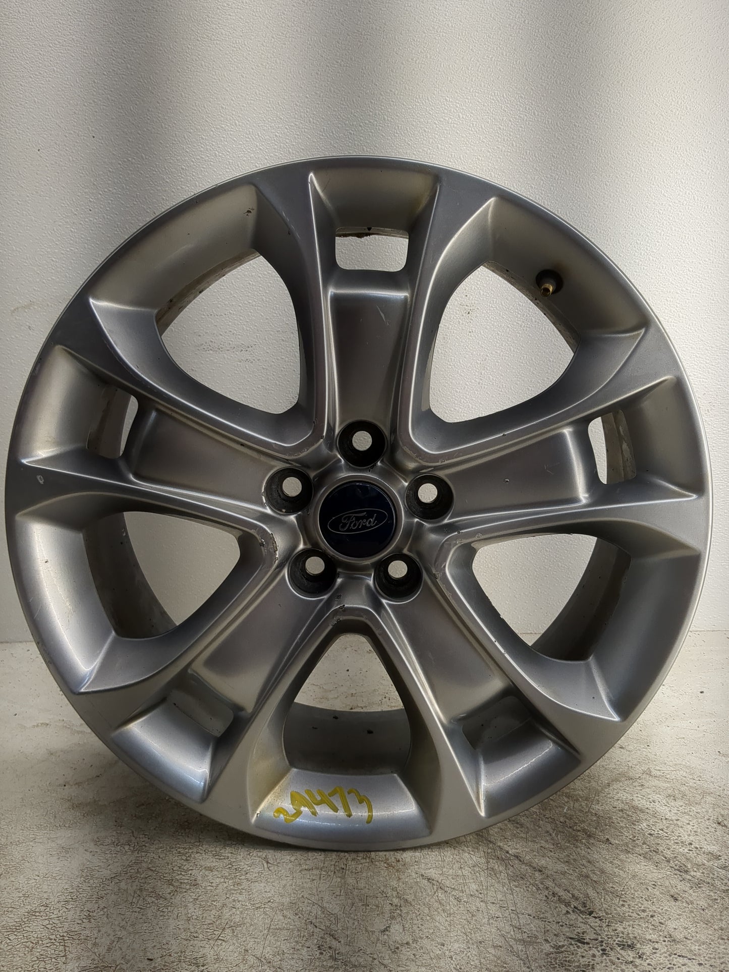 2013-2016 Ford Escape Oem Wheel Rim 1280494 - Oemusedautoparts1.com