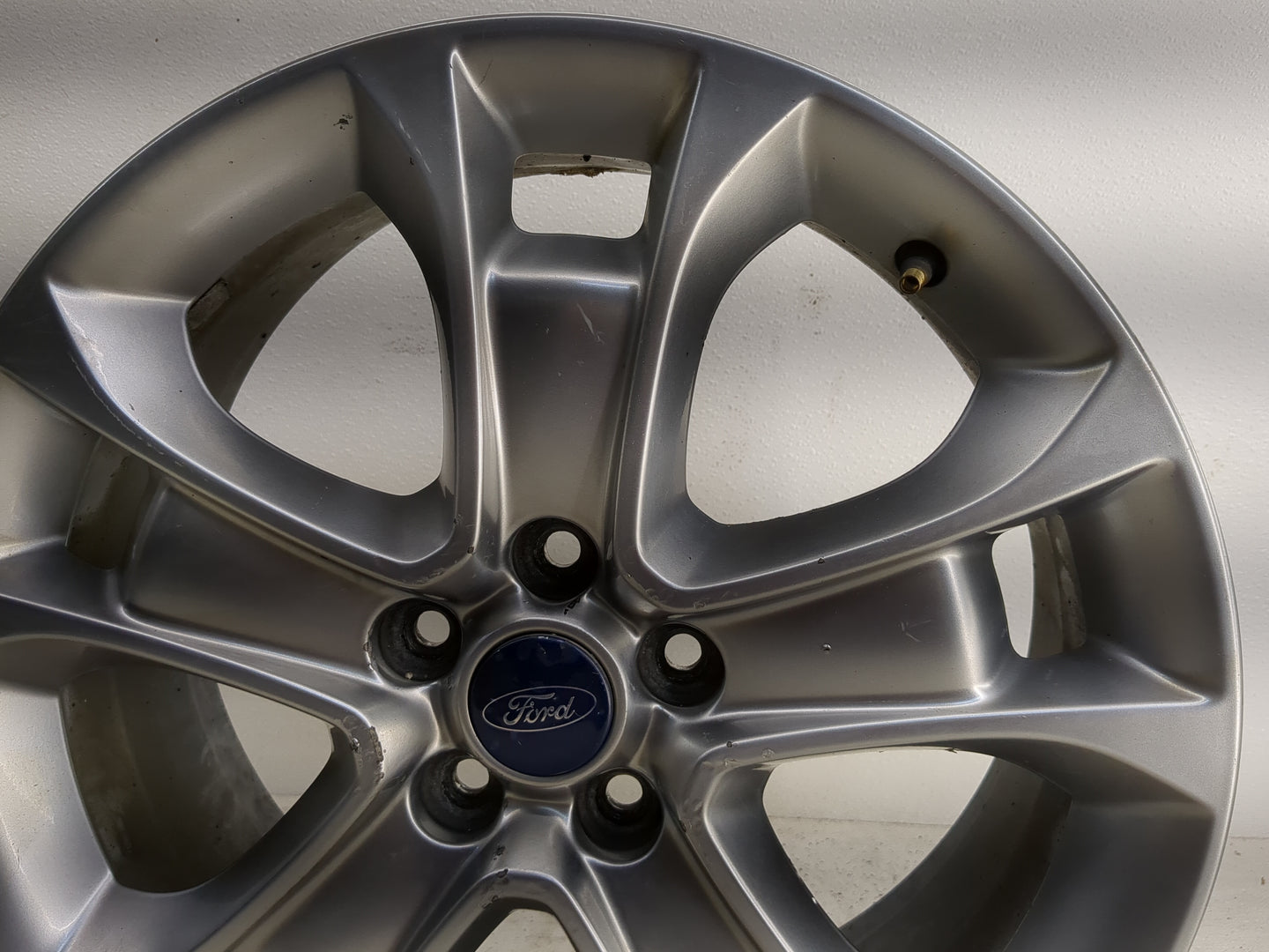 2013-2016 Ford Escape Oem Wheel Rim 1280494 - Oemusedautoparts1.com
