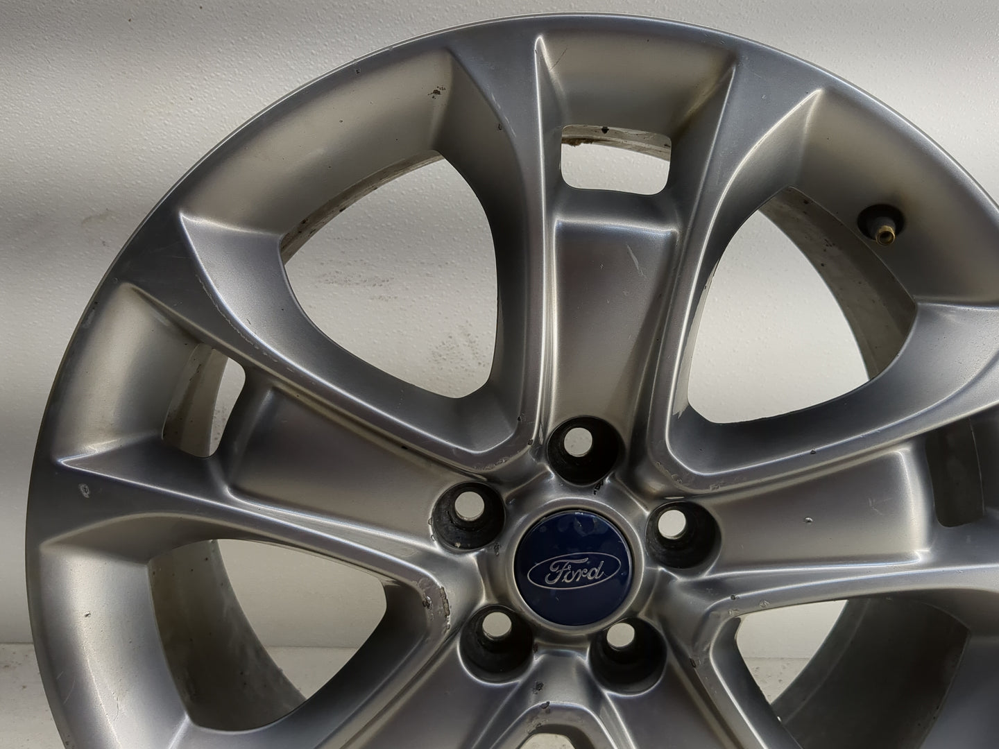 2013-2016 Ford Escape Oem Wheel Rim 1280494 - Oemusedautoparts1.com