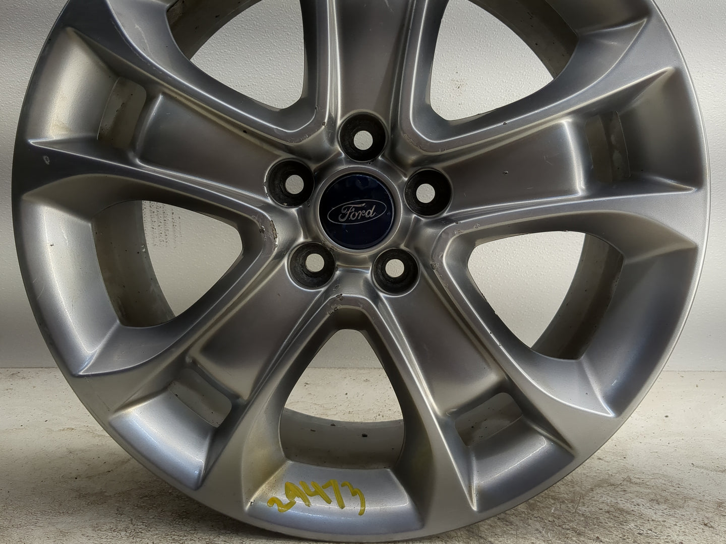 2013-2016 Ford Escape Oem Wheel Rim 1280494 - Oemusedautoparts1.com