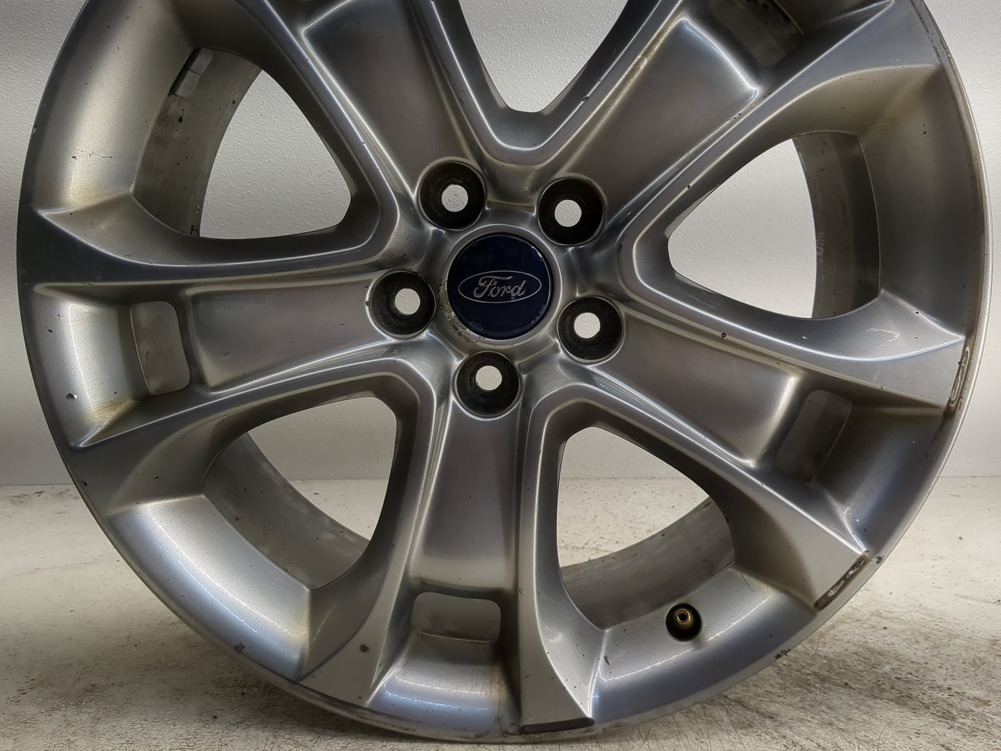 2013-2016 Ford Escape Oem Wheel Rim 1280500 - Oemusedautoparts1.com
