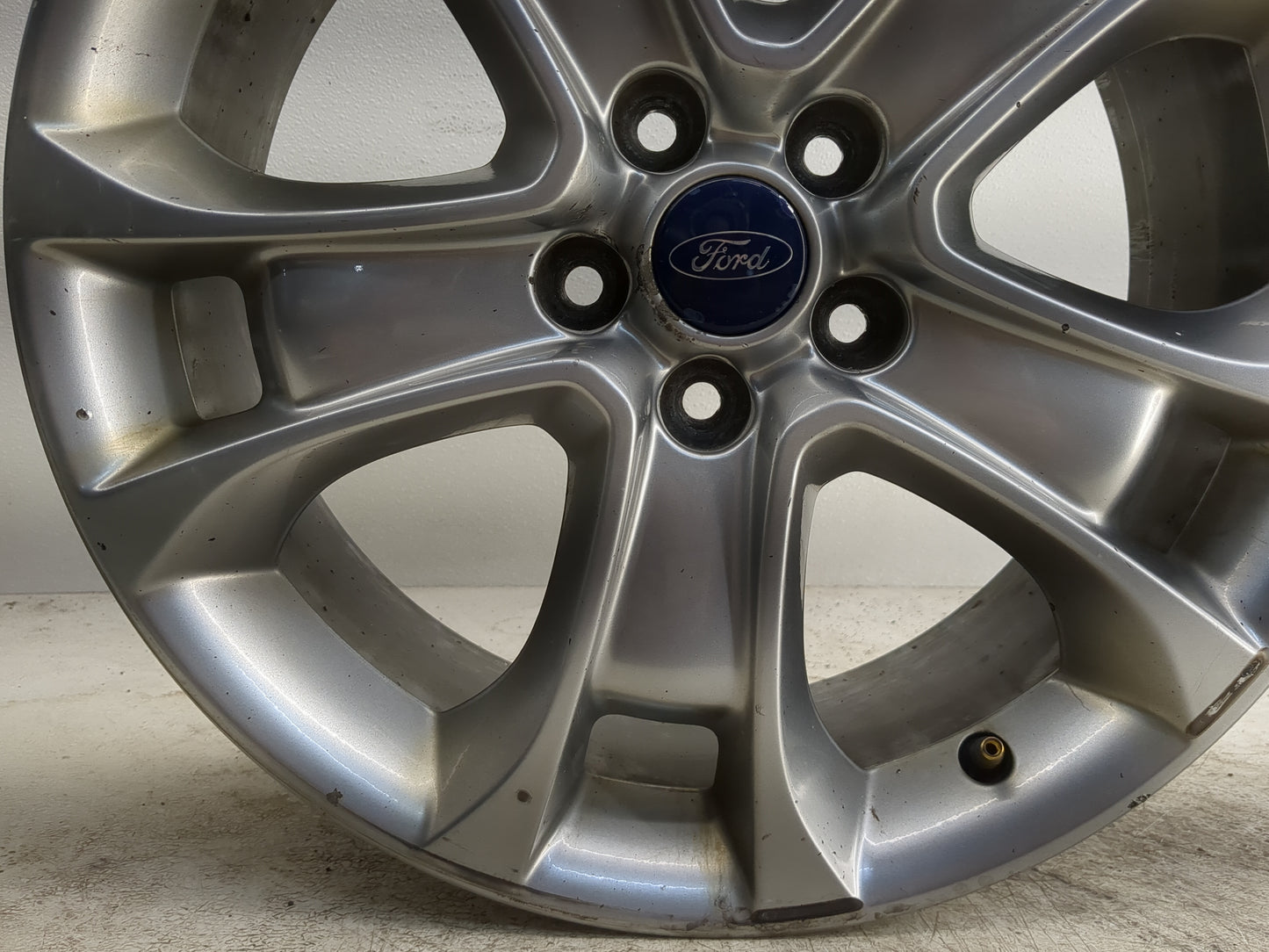 2013-2016 Ford Escape Oem Wheel Rim 1280500 - Oemusedautoparts1.com