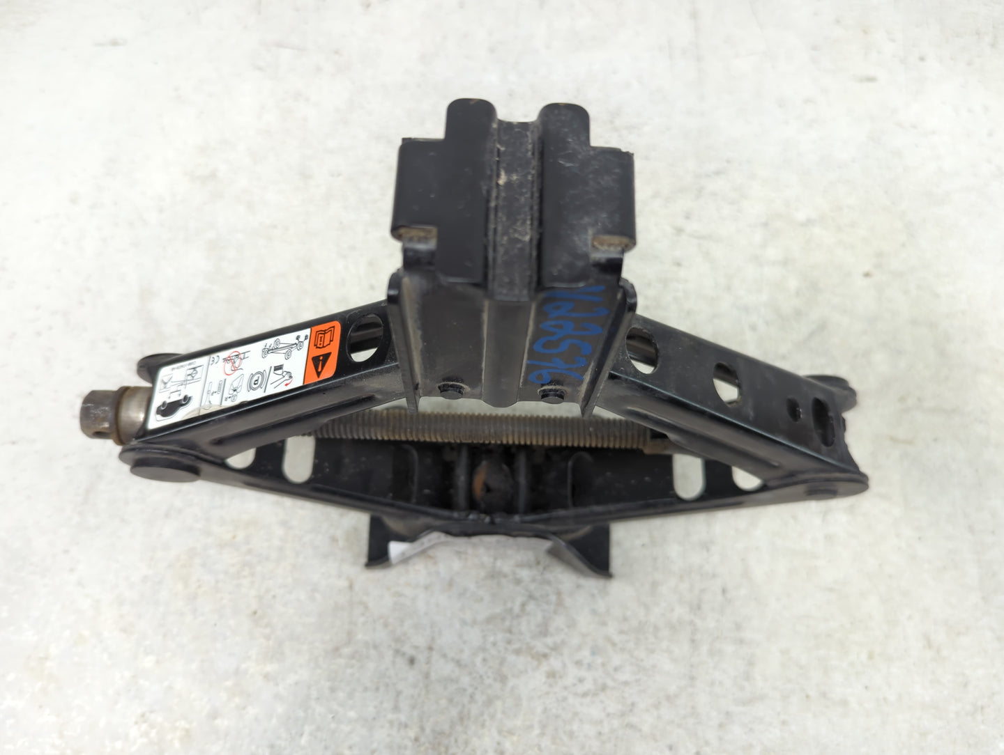 Ford Escape Spare Scissor Car Jack 1390169 - Oemusedautoparts1.com