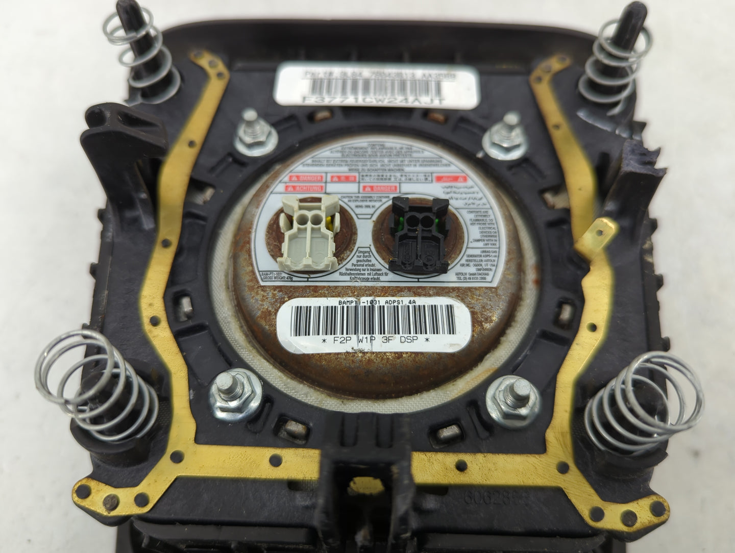 2009-2012 Ford Escape Air Bag Driver Left Steering Wheel Mounted 5024409 - Oemusedautoparts1.com