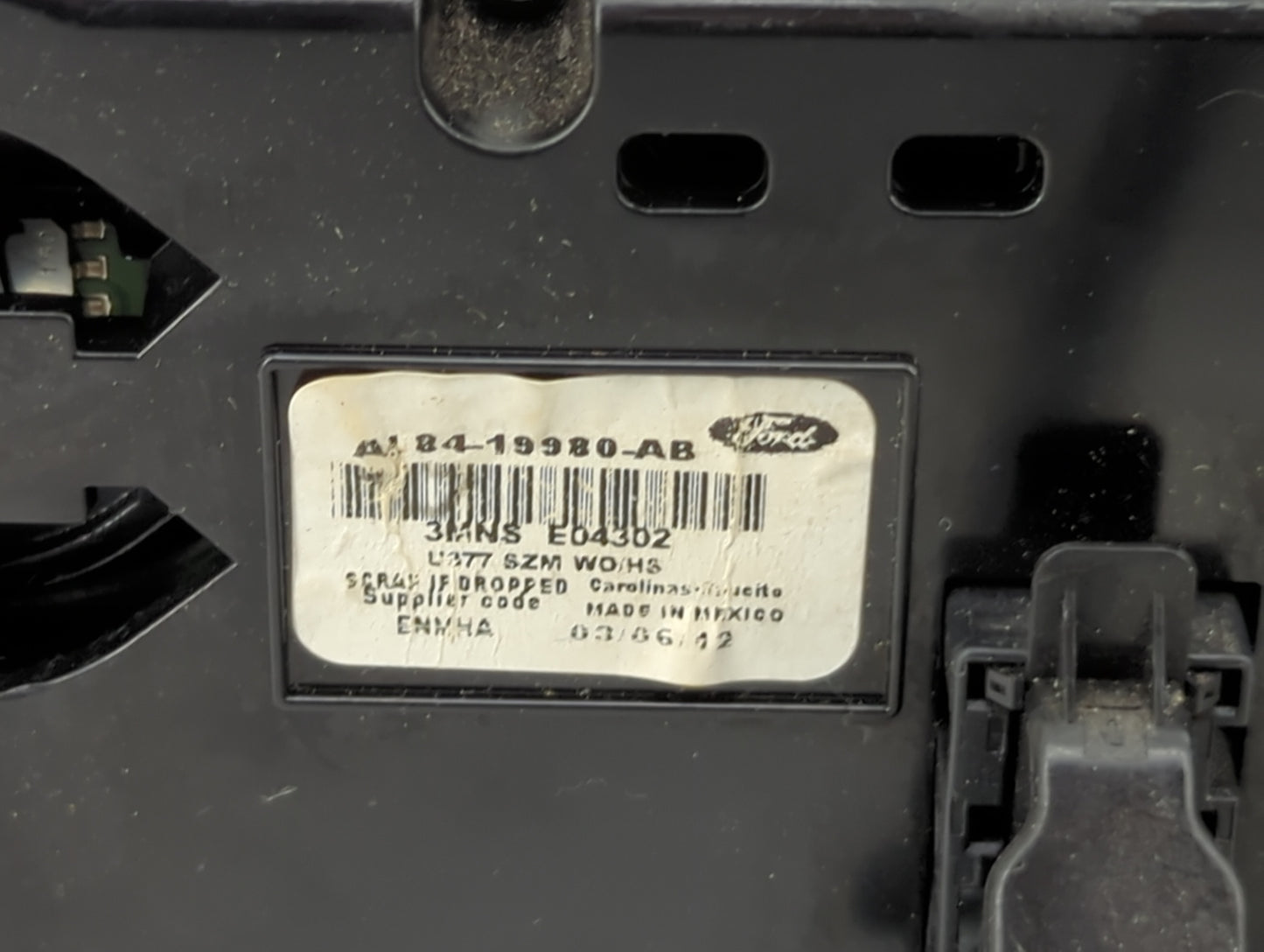 2009-2012 Ford Escape Climate Control Module Temperature AC/Heater Replacement Fits Fits 2009 2010 2011 2012 OEM Used Auto P