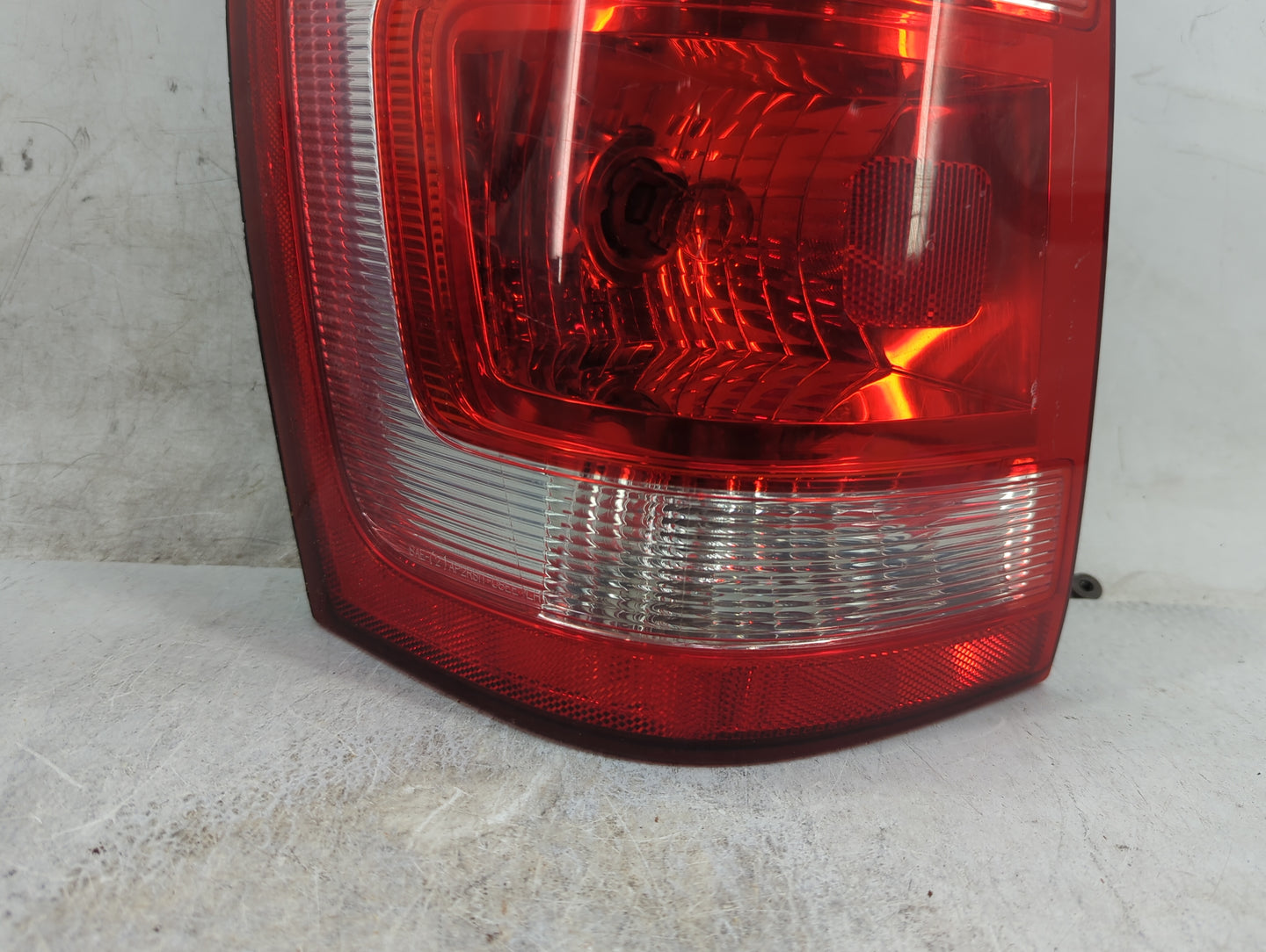 2008-2012 Ford Escape Tail Light Assembly Driver Left OEM Fits Fits 2008 2009 2010 2011 2012 OEM Used Auto Parts - Oemusedau