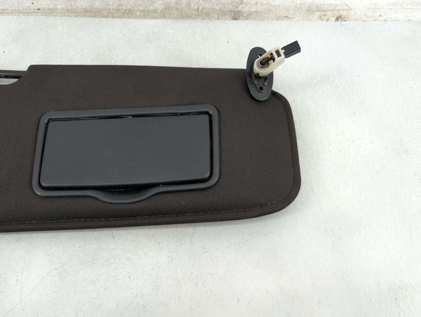 2008-2009 Ford Escape Sun Visor Shade Replacement Passenger Right Mirror Fits Fits 2008 2009 OEM Used Auto Parts - Oemusedau