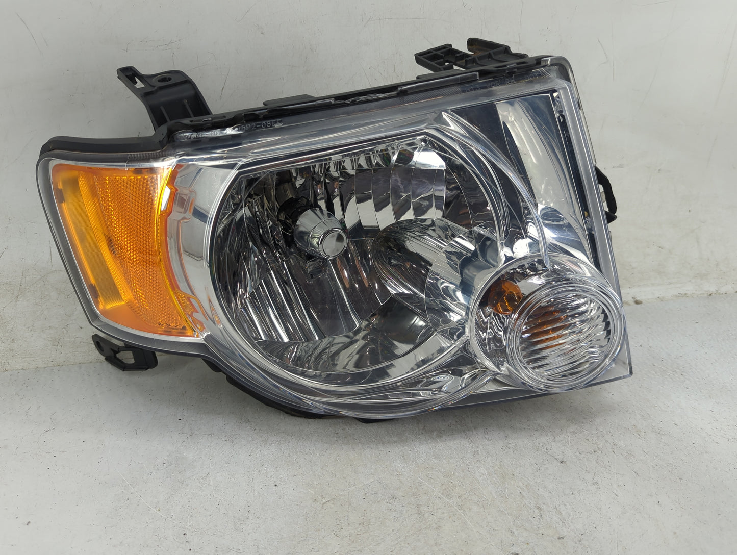 2008-2012 Ford Escape Passenger Right Oem Head Light Headlight Lamp 5024509 - Oemusedautoparts1.com