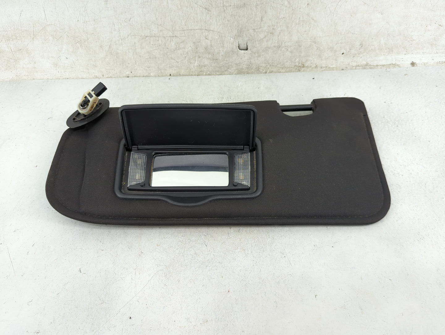 2008-2009 Ford Escape Sun Visor Shade Replacement Driver Left Mirror Fits Fits 2008 2009 OEM Used Auto Parts - Oemusedautopa
