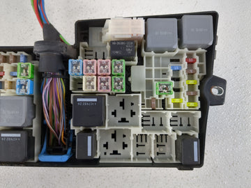 2018 Ford Escape Fusebox Fuse Box Panel Relay Module P/N:E02345500 AV6T-14A067-AD Fits OEM Used Auto Parts