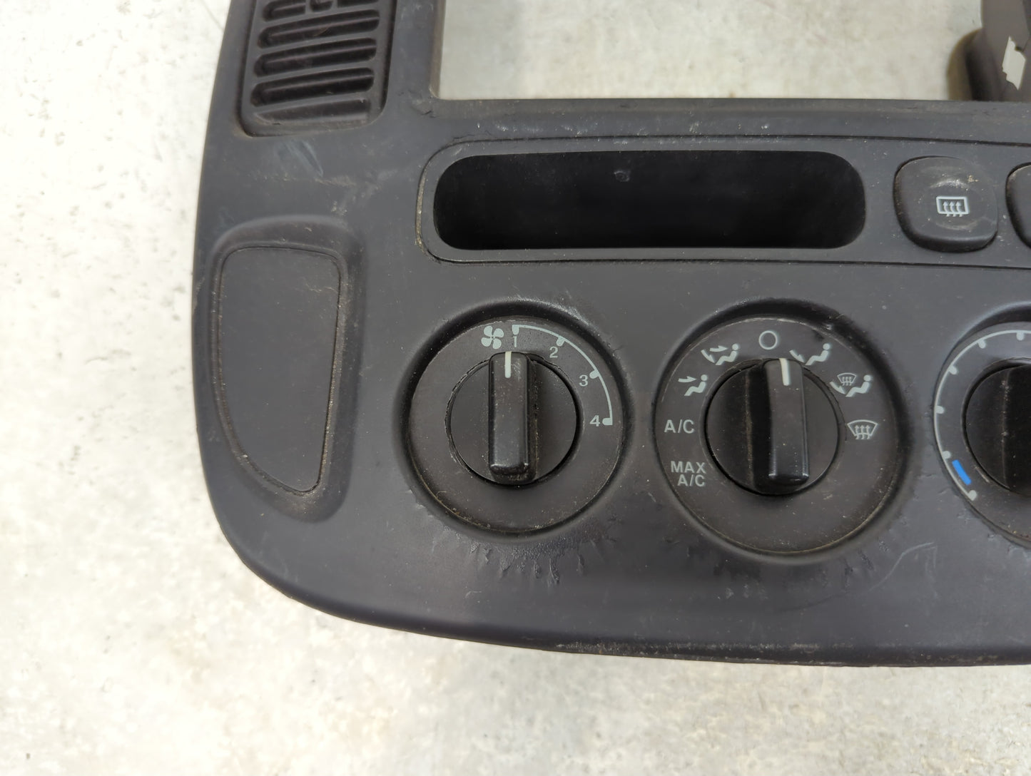 2002-2007 Ford Escape Climate Control Module Temperature AC/Heater Replacement Fits Fits 2002 2003 2004 2005 2006 2007 OEM U