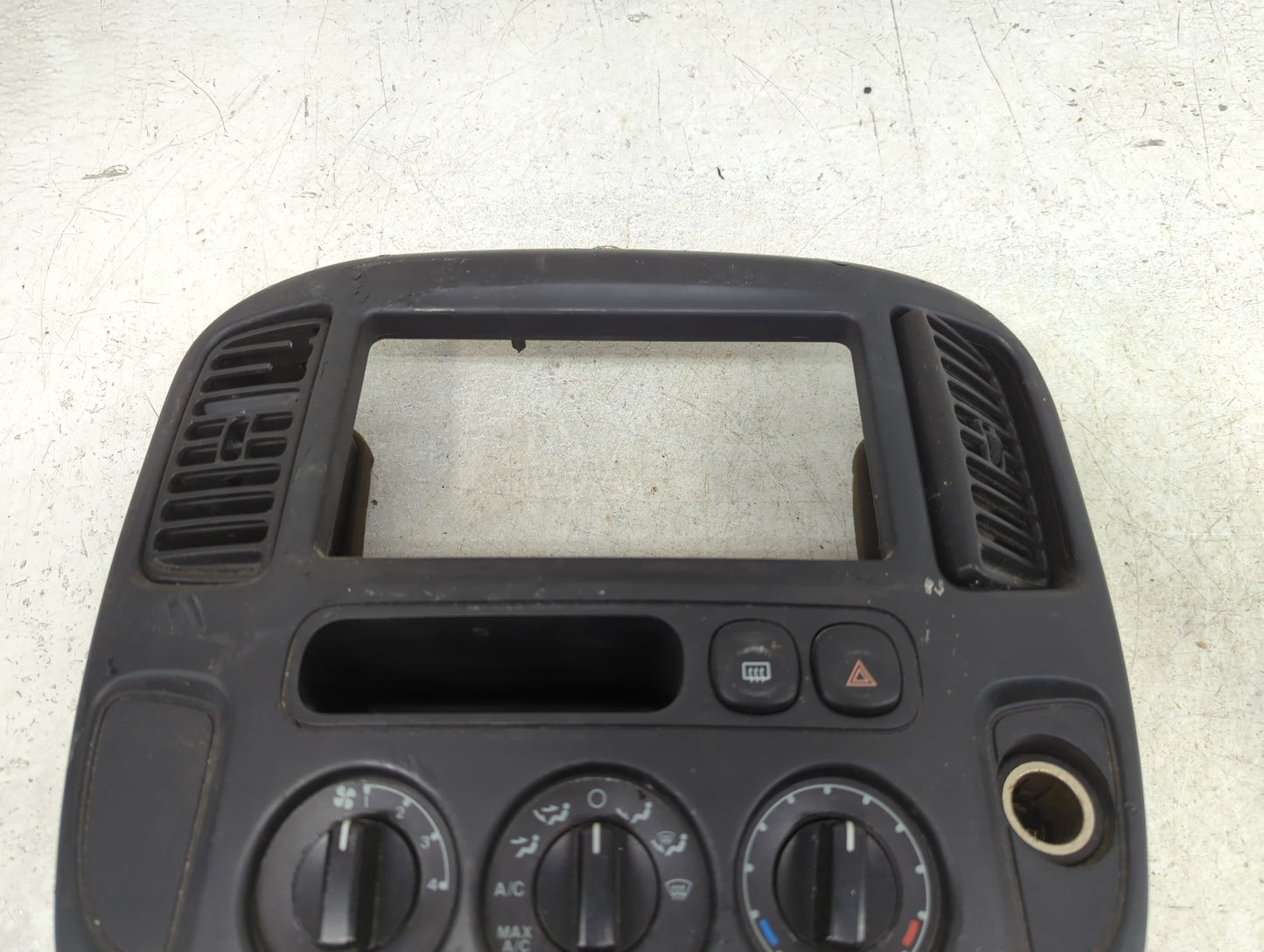 2002-2007 Ford Escape Climate Control Module Temperature AC/Heater Replacement Fits Fits 2002 2003 2004 2005 2006 2007 OEM U