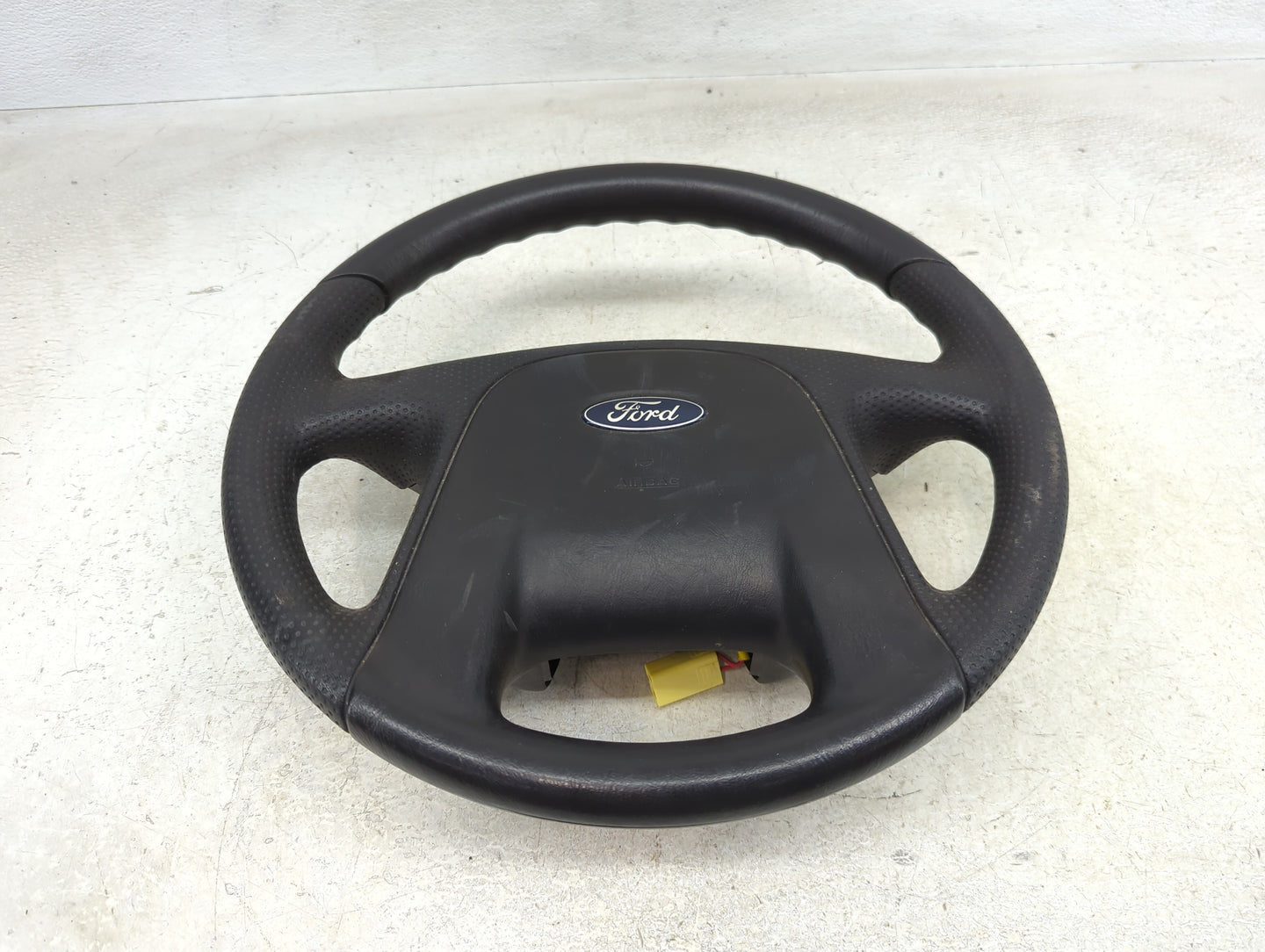 2001-2004 Ford Escape Air Bag Driver Left Steering Wheel Mounted - Oemusedautoparts1.com