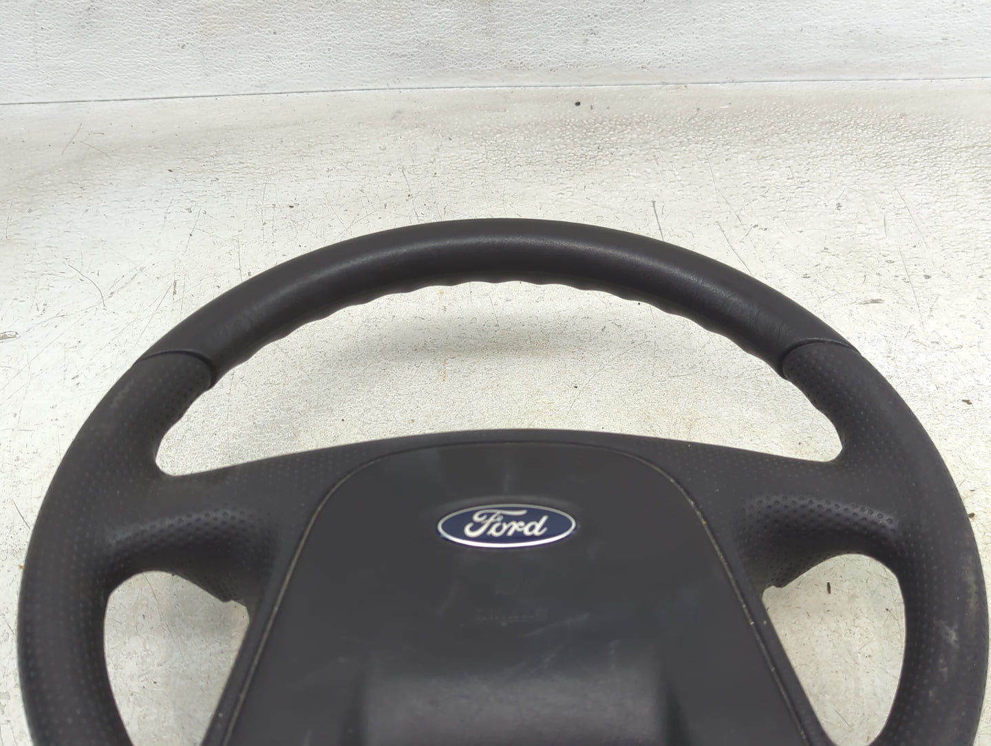 2001-2004 Ford Escape Air Bag Driver Left Steering Wheel Mounted - Oemusedautoparts1.com