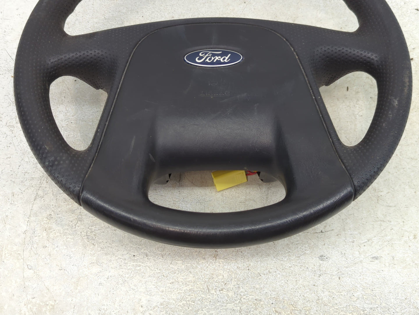 2001-2004 Ford Escape Air Bag Driver Left Steering Wheel Mounted - Oemusedautoparts1.com
