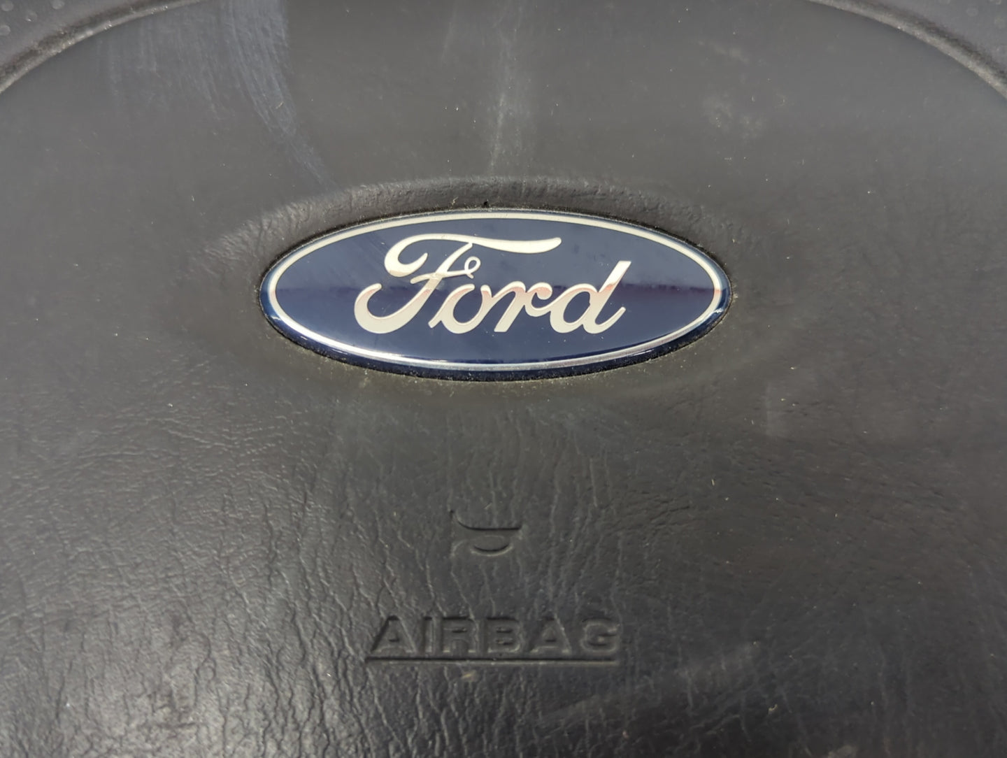 2001-2004 Ford Escape Air Bag Driver Left Steering Wheel Mounted - Oemusedautoparts1.com