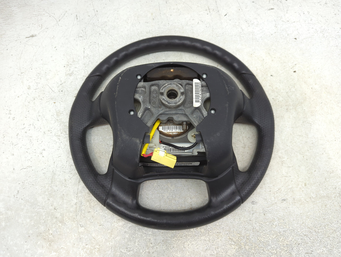 2001-2004 Ford Escape Air Bag Driver Left Steering Wheel Mounted - Oemusedautoparts1.com