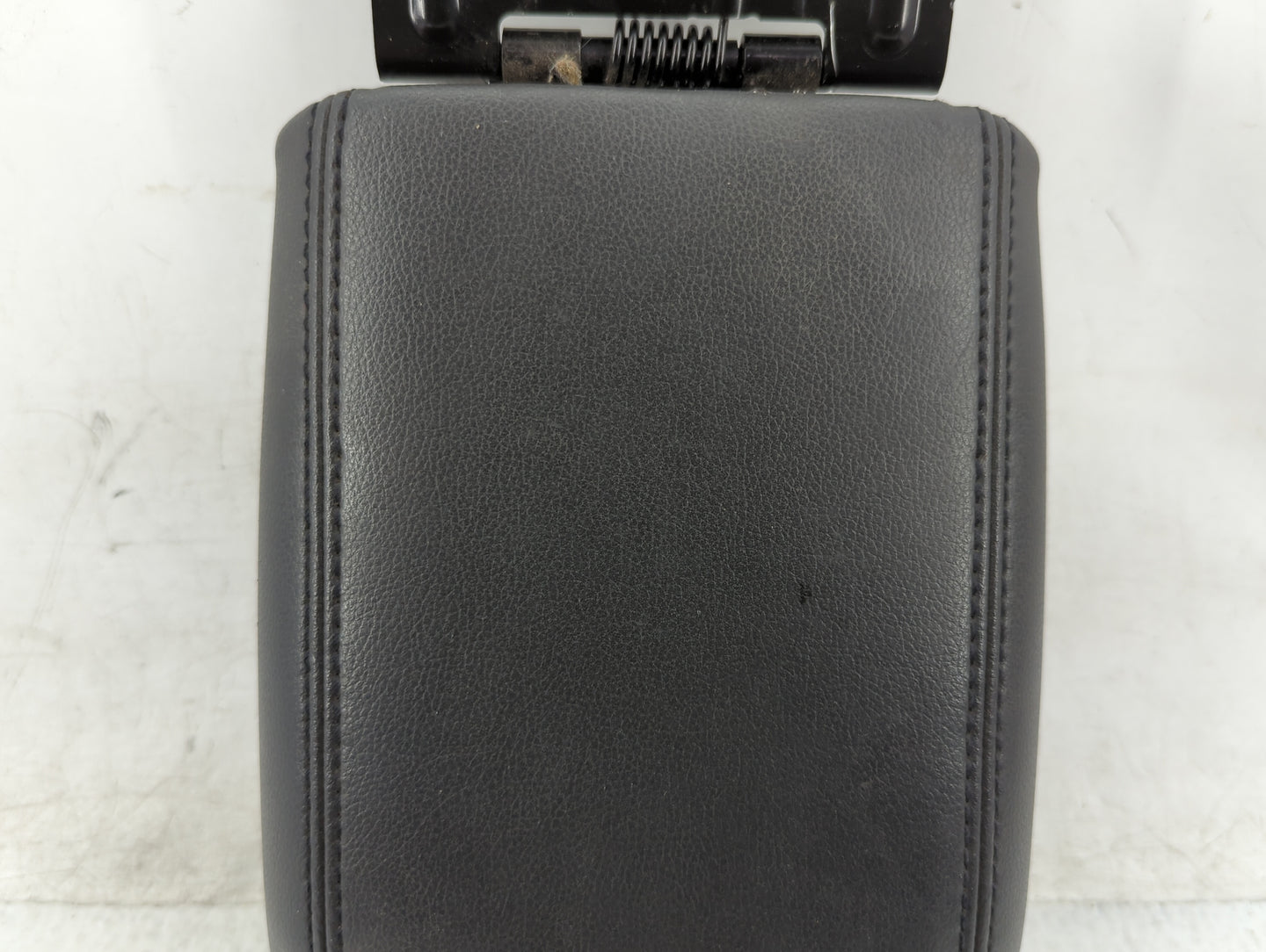 2013-2016 Ford Escape Center Console Armrest Cover Lid Fits Fits 2013 2014 2015 2016 OEM Used Auto Parts - Oemusedautoparts1