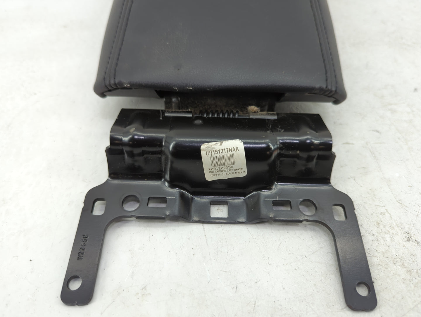 2013-2016 Ford Escape Center Console Armrest Cover Lid Fits Fits 2013 2014 2015 2016 OEM Used Auto Parts - Oemusedautoparts1
