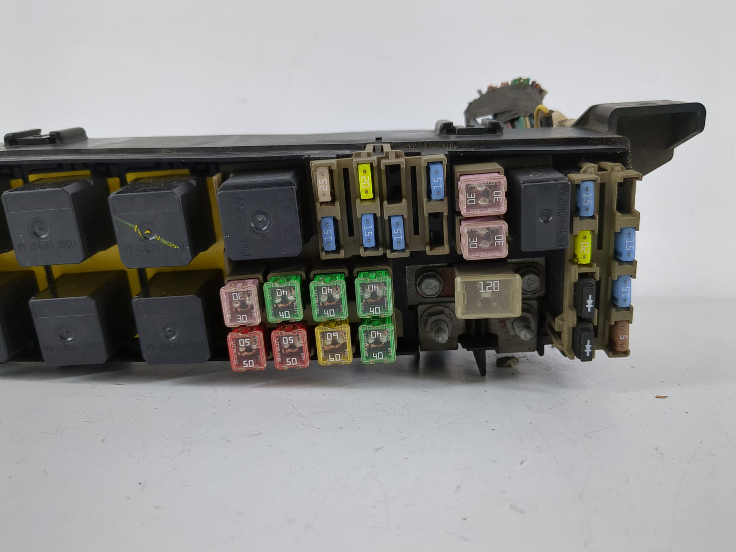 2001-2004 Ford Escape Fusebox Fuse Box Panel Relay Module Fits Fits 2001 2002 2003 2004 OEM Used Auto Parts - Oemusedautopar