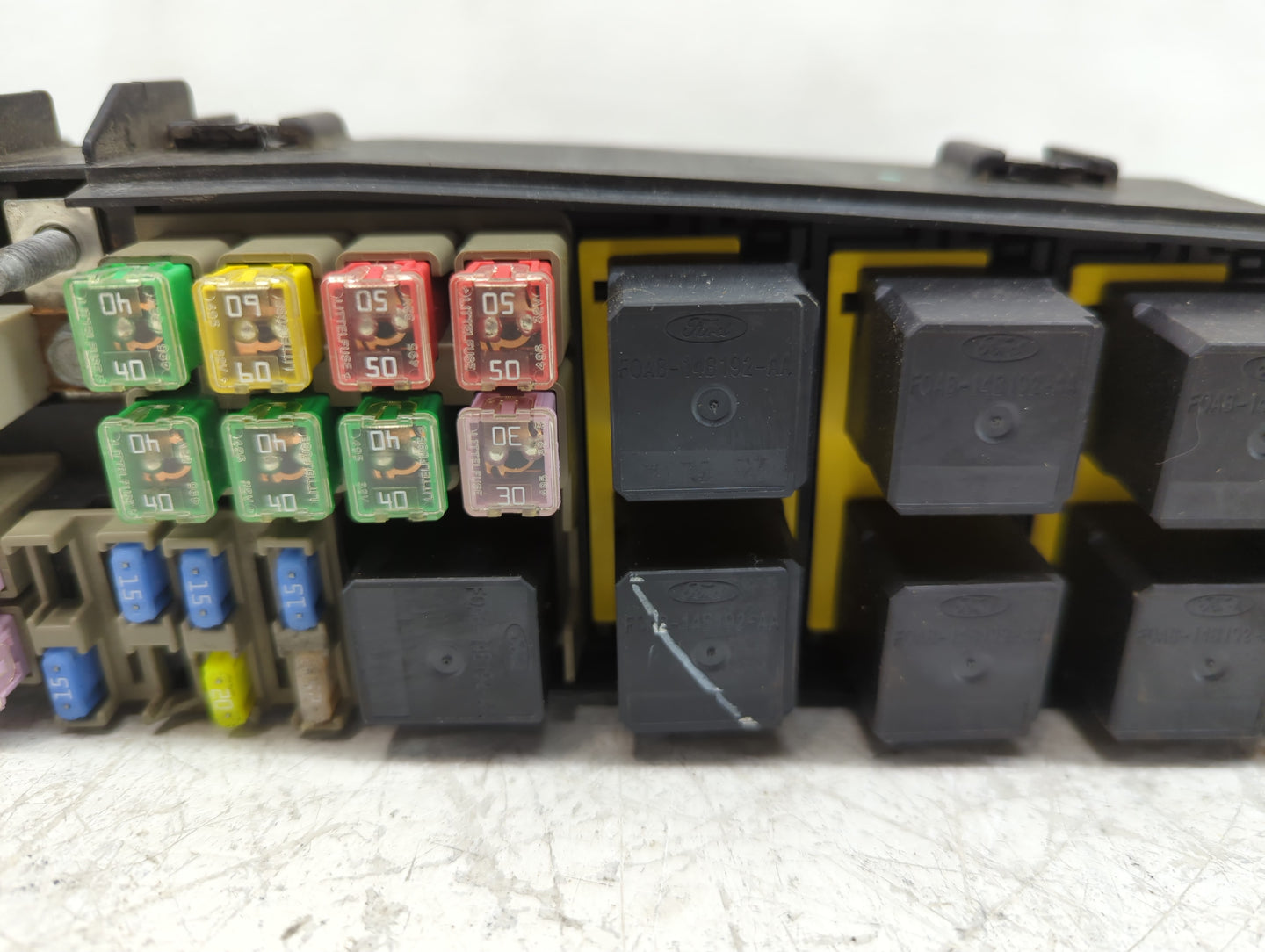2001-2004 Ford Escape Fusebox Fuse Box Panel Relay Module Fits Fits 2001 2002 2003 2004 OEM Used Auto Parts - Oemusedautopar