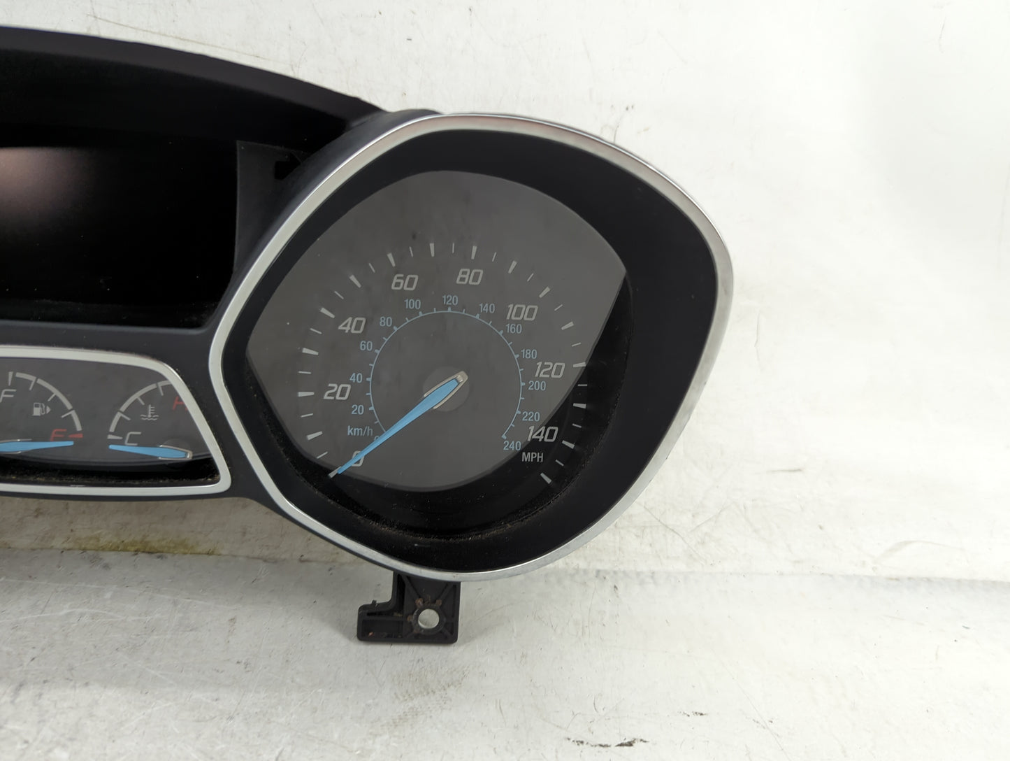 0 Ford Escape Instrument Cluster Speedometer Gauges Fits OEM Used Auto Parts - Oemusedautoparts1.com