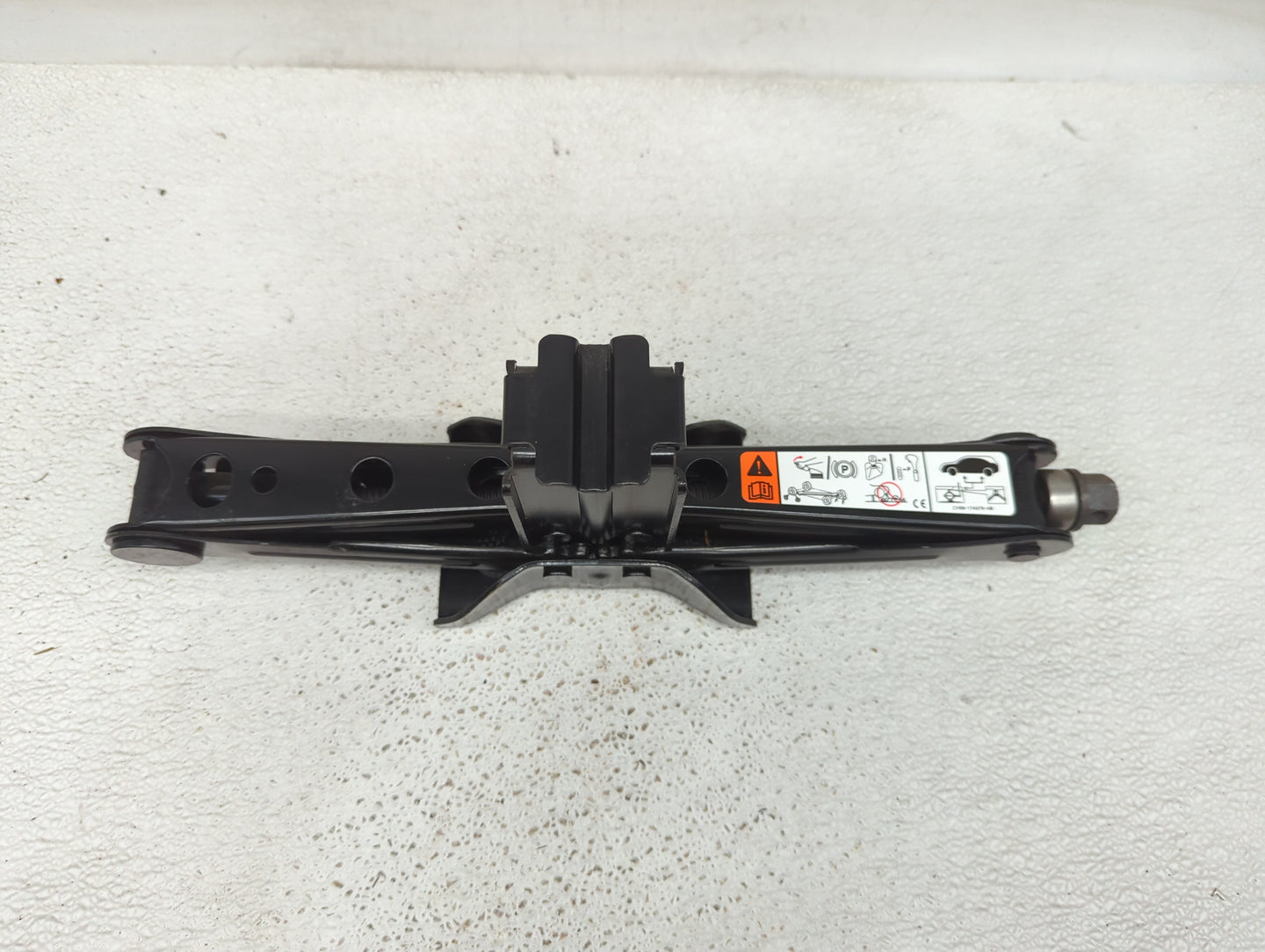 2017 Ford Escape Spare Scissor Car Jack - Oemusedautoparts1.com
