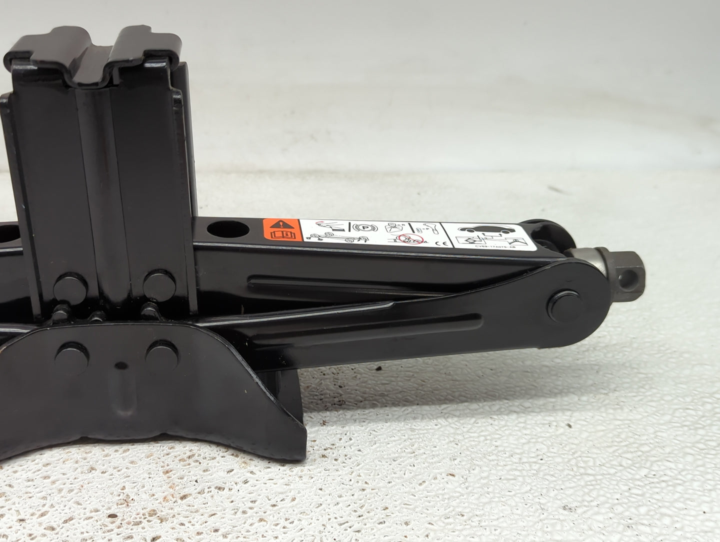 2017 Ford Escape Spare Scissor Car Jack - Oemusedautoparts1.com