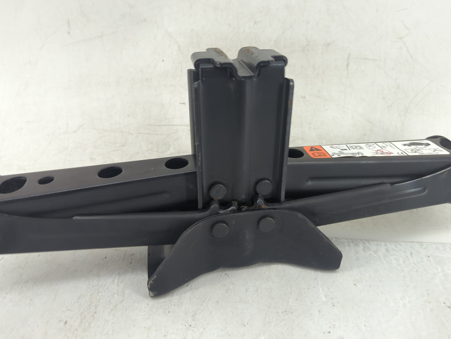 2014 Ford Escape Spare Scissor Car Jack - Oemusedautoparts1.com
