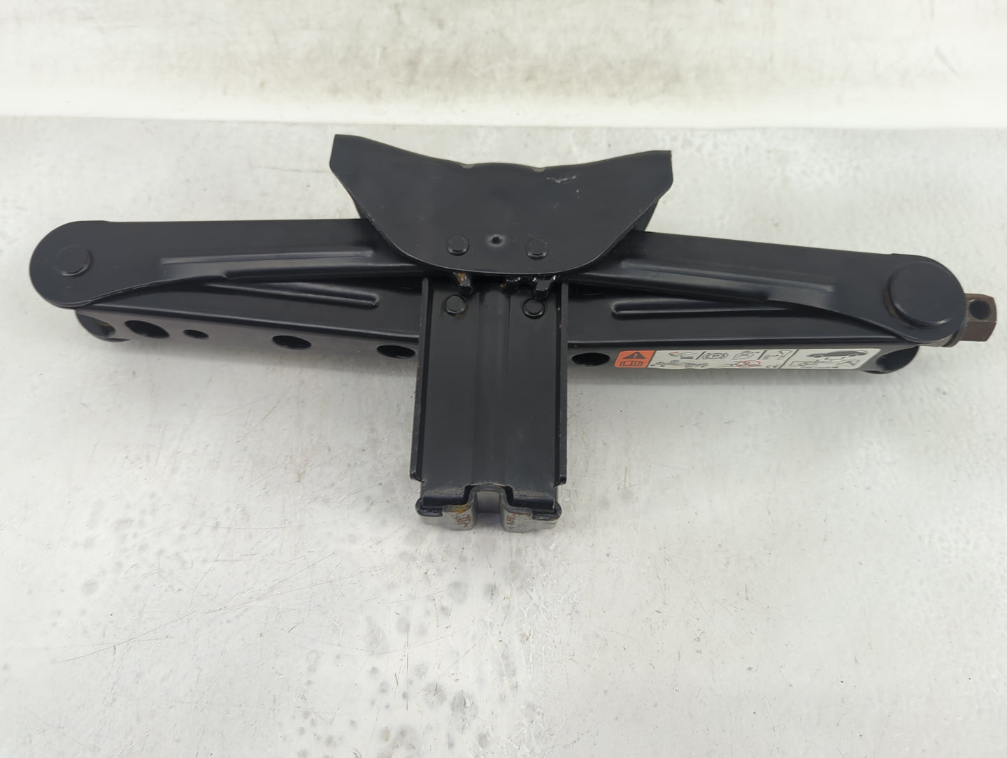 2014 Ford Escape Spare Scissor Car Jack - Oemusedautoparts1.com
