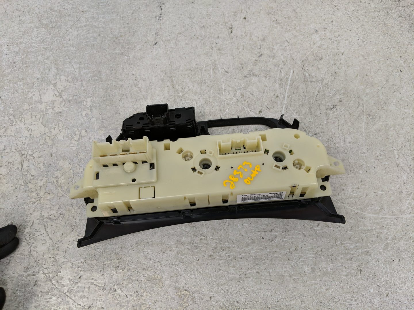 2013-2016 Ford Escape Climate Control Module Temperature AC/Heater Replacement Fits Fits 2013 2014 2015 2016 OEM Used Auto P