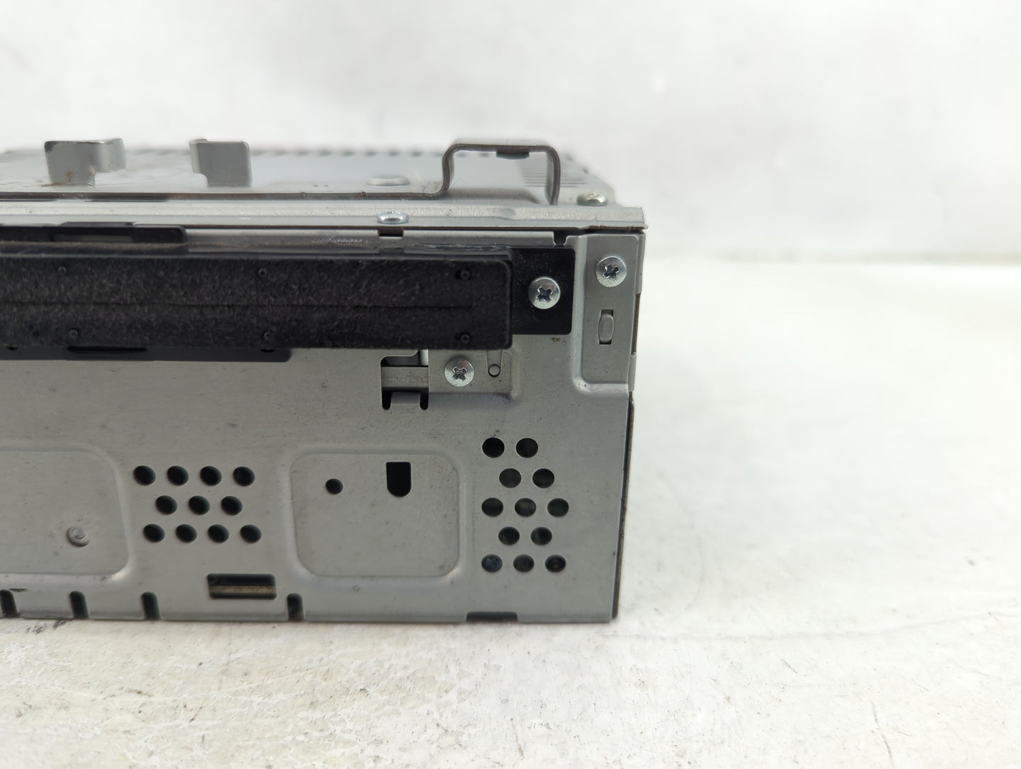 2013-2015 Ford Escape Radio AM FM Cd Player Receiver Replacement Fits Fits 2013 2014 2015 OEM Used Auto Parts - Oemusedautop