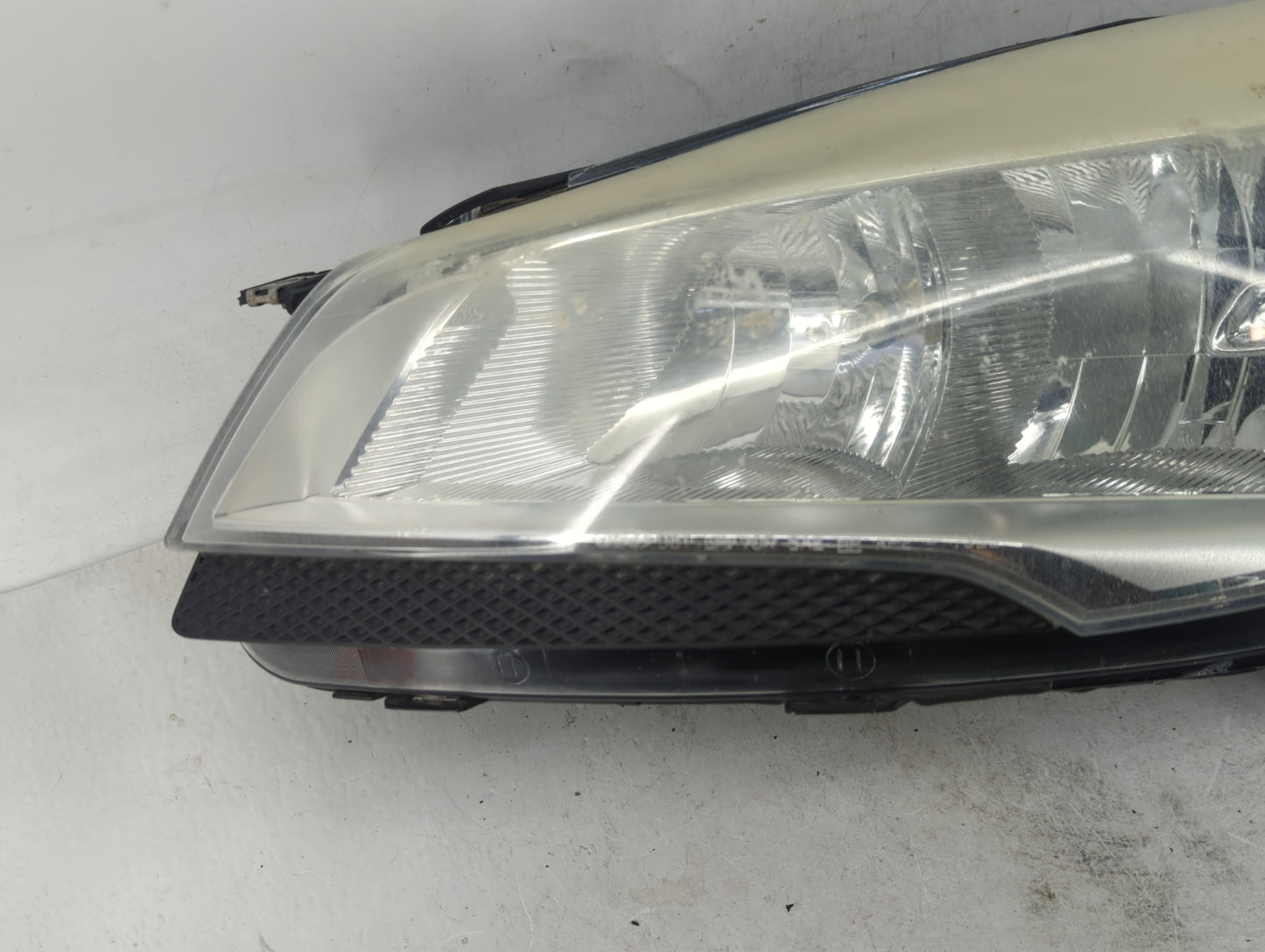 2013-2016 Ford Escape Driver Left Oem Head Light Headlight Lamp - Oemusedautoparts1.com