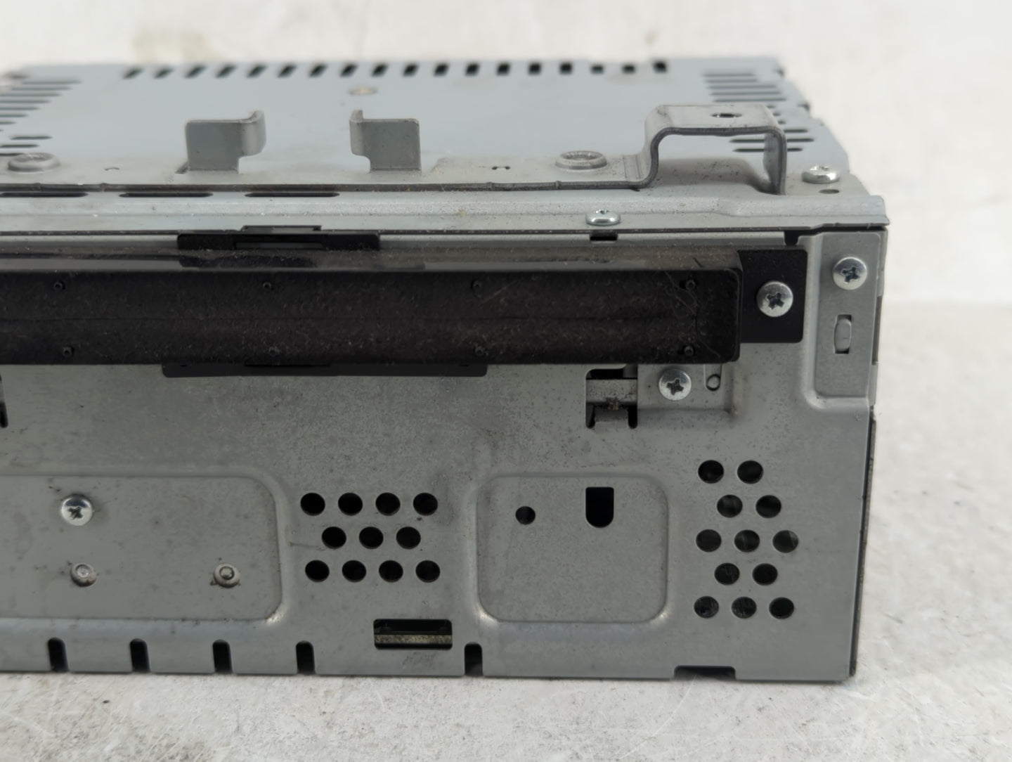 2013-2015 Ford Escape Radio AM FM Cd Player Receiver Replacement Fits Fits 2013 2014 2015 OEM Used Auto Parts - Oemusedautop
