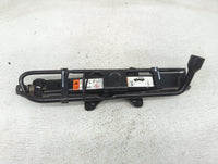 2010 Ford Escape Spare Scissor Car Jack 913753 - Oemusedautoparts1.com