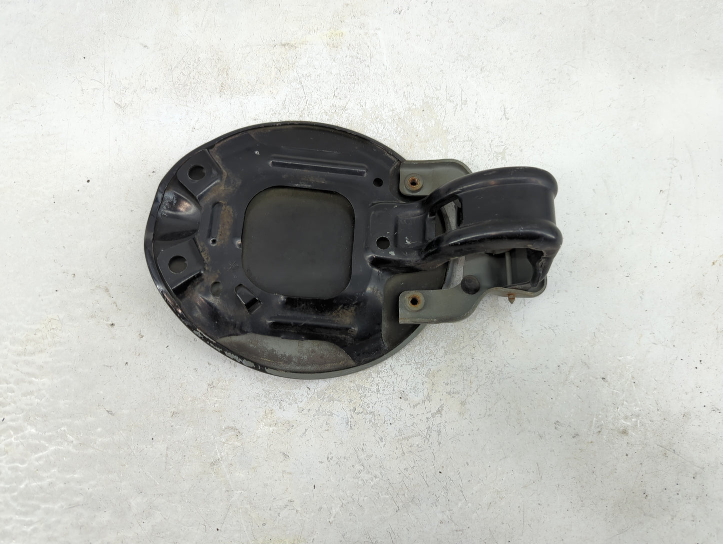 Ford Escape Fuel Tank Door Lid Gas Tank - Oemusedautoparts1.com