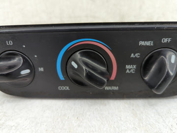 1997-1998 Ford Expedition Climate Control Module Temperature AC/Heater Replacement Fits Fits 1997 1998 OEM Used Auto Parts