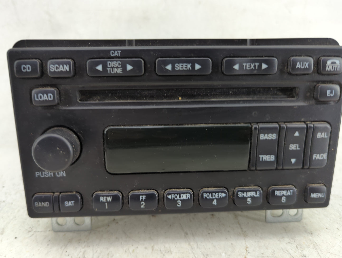 2005-2006 Ford Expedition Radio AM FM Cd Player Receiver Replacement Fits Fits 2005 2006 OEM Used Auto Parts - Oemusedautopa