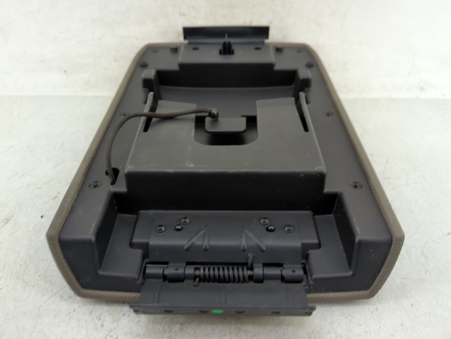 2006 Ford Explorer Center Console Armrest Cover Lid Fits OEM Used Auto Parts - Oemusedautoparts1.com