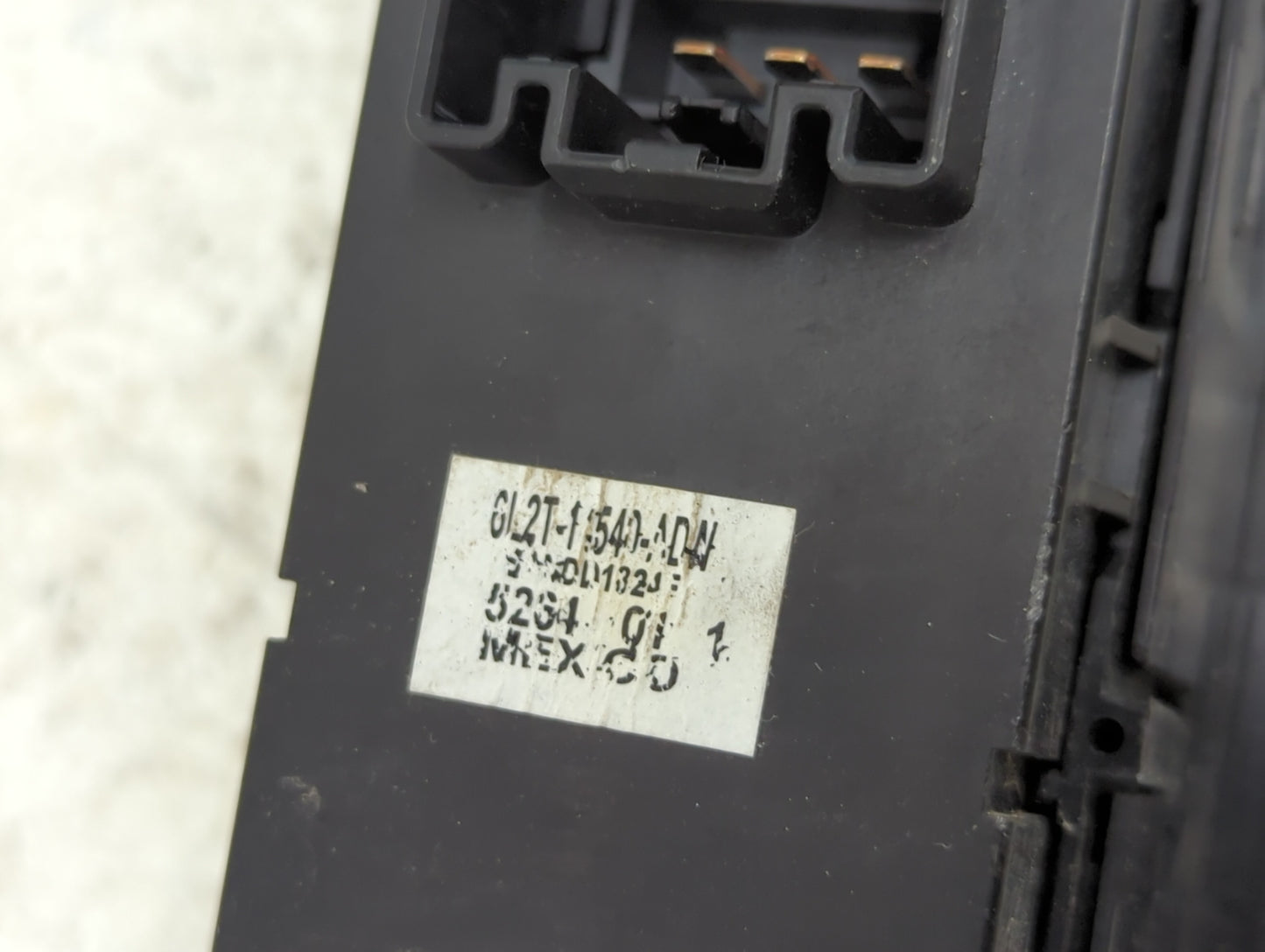 2006-2007 Ford Explorer Master Power Window Switch Replacement Driver Side Left Fits Fits 2006 2007 2008 2009 2010 2011 OEM 