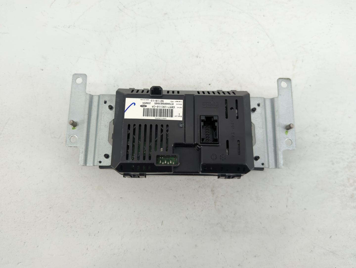 2011-2015 Ford Explorer Information Display Screen - Oemusedautoparts1.com