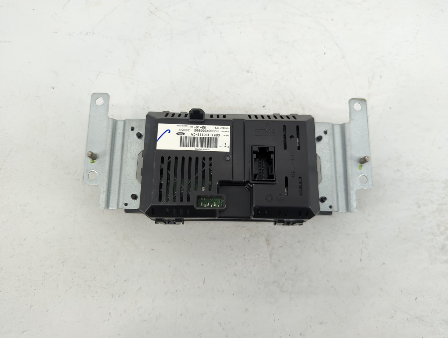 2011-2015 Ford Explorer Information Display Screen - Oemusedautoparts1.com