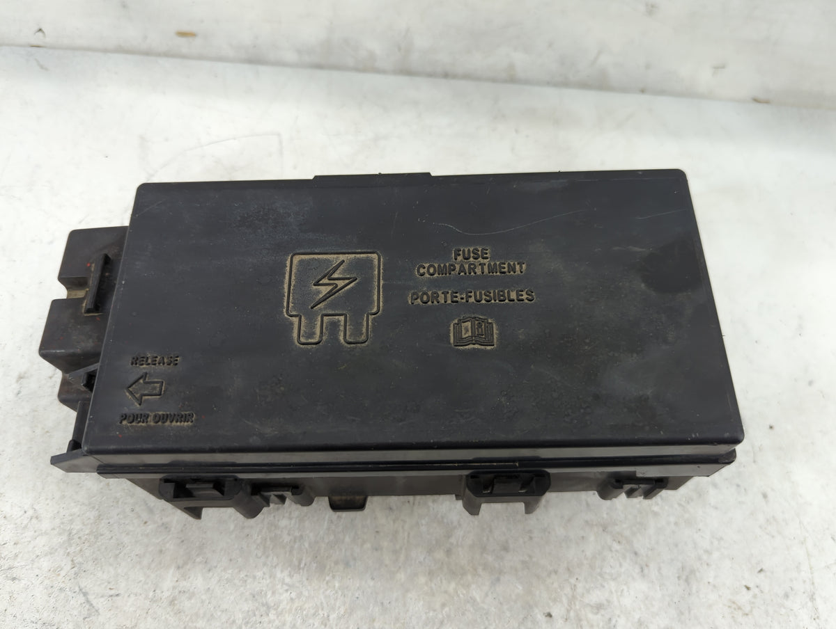 2002-2010 Ford Explorer Fusebox Fuse Box Panel Relay Module Fits Fits 2002 2003 2004 2005 2006 2007 2008 2009 2010 OEM Used 