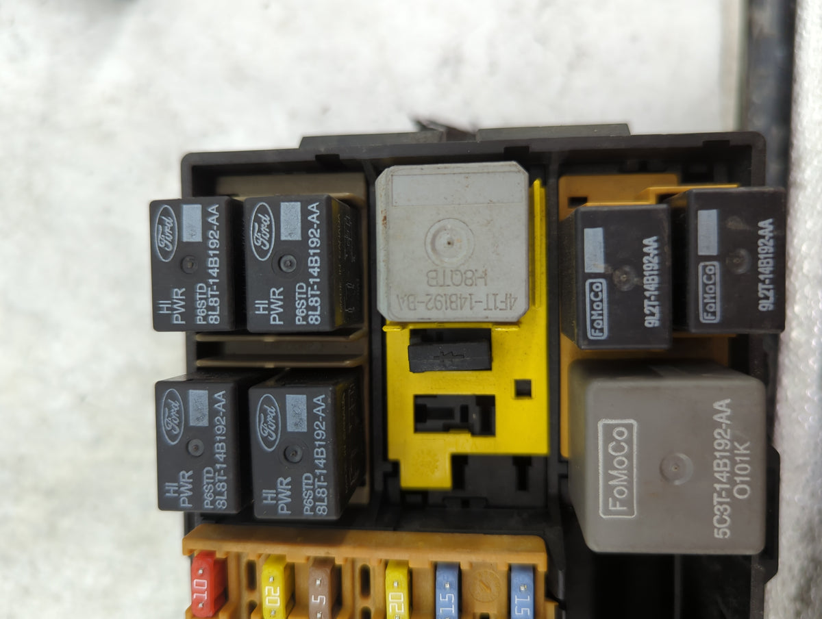 2002-2010 Ford Explorer Fusebox Fuse Box Panel Relay Module Fits Fits 2002 2003 2004 2005 2006 2007 2008 2009 2010 OEM Used 