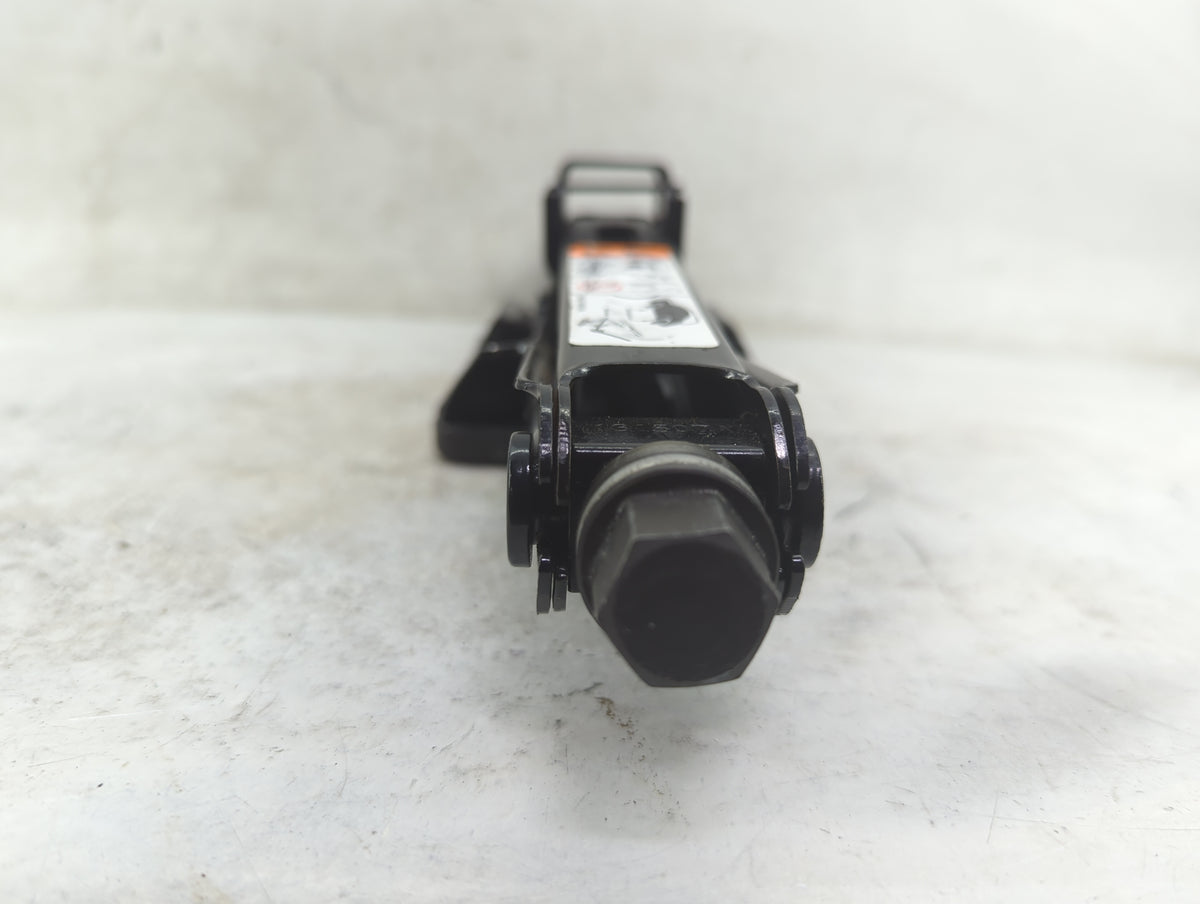 2014 Ford Explorer Spare Scissor Car Jack 5027029 - Oemusedautoparts1.com